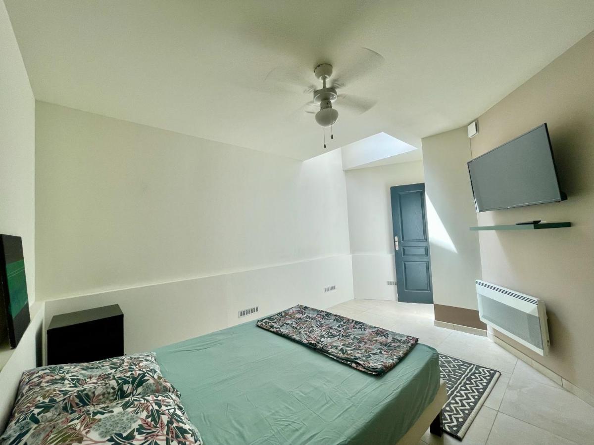 Appartement Souplex Jardin Proche Autoroute, Plages Et Attractions, Wifi - Tv, Calme Bessan エクステリア 写真